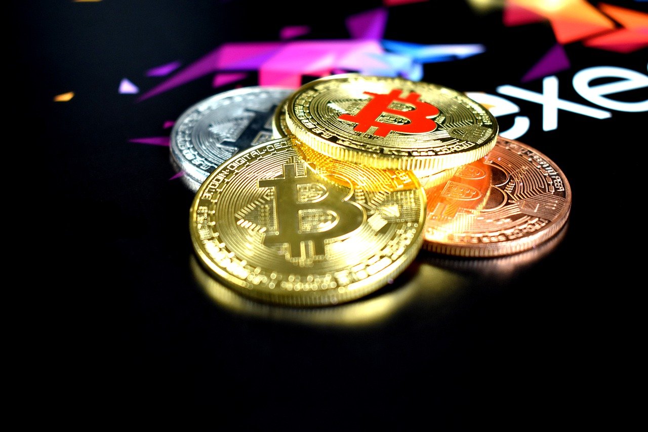 Bitcoin cracks trillion mark